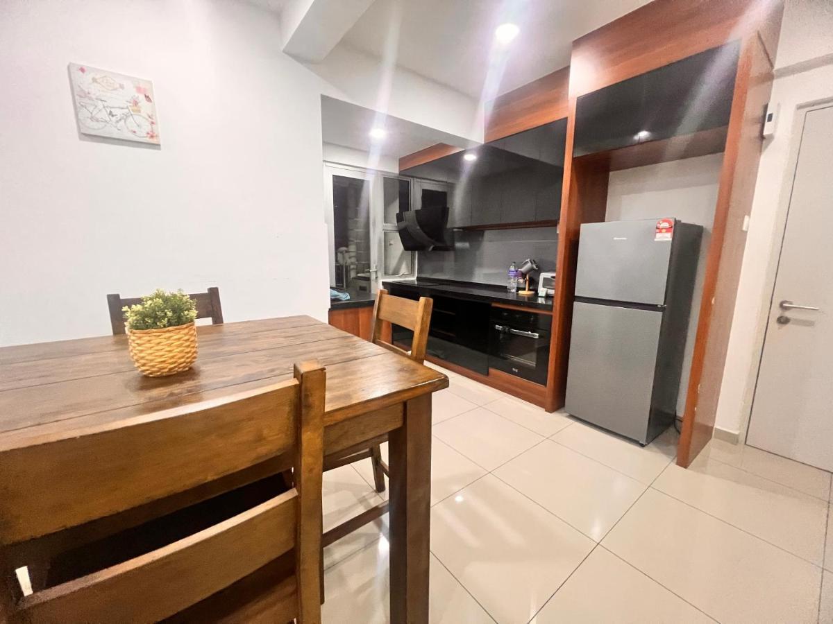 Midas Apartment