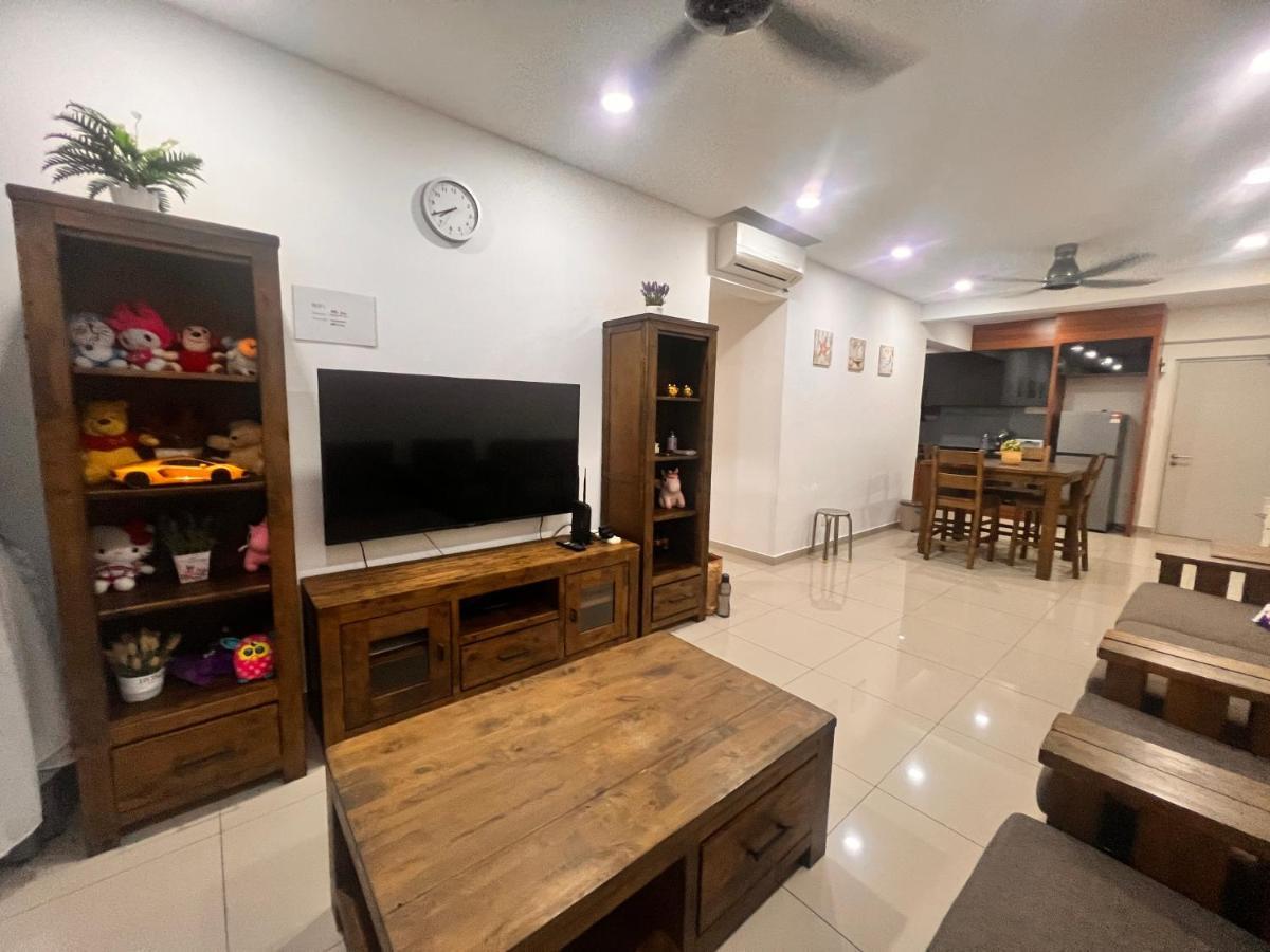 Midas Apartment