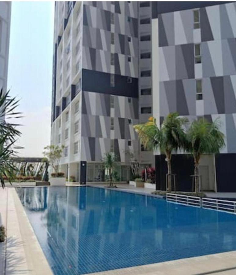 Midas Apartment *